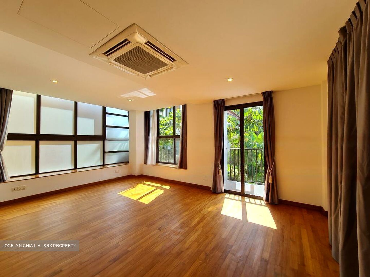 Lornie Road (D11), Terrace #621554001